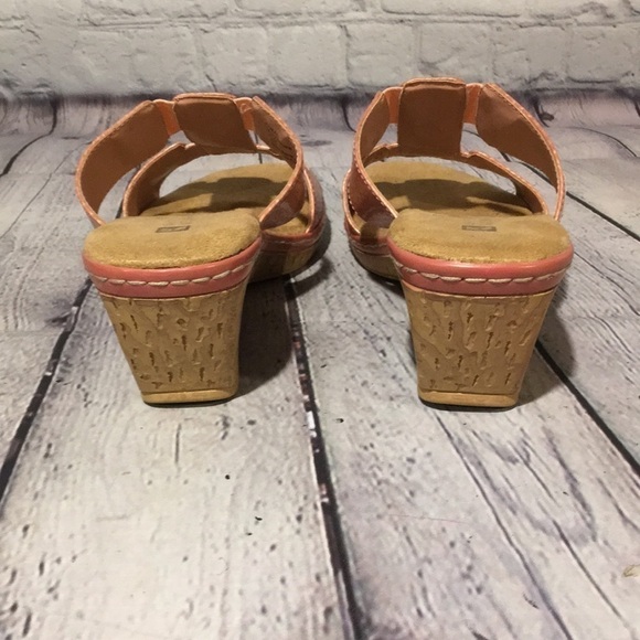 White mountain summer wedges with coral floral and snake print design - Picture 4 of 8